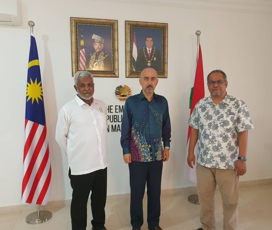 Meeting of the Ambassador with Dato Seri Mustaffa Ismail Managing Director of Al Farrah Solution SDN BHD and Datuk Hj Mohd Najib Bin Alwi Managing Director of D-Jah Corporation SDN BHD