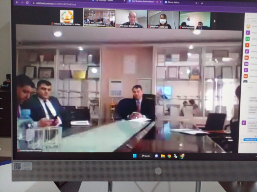 Virtual meeting between Senior mananagment of Civil Aviation Authorities of Tajikistan and Thailand