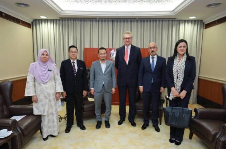 <strong>Joint meeting of the Ambassador of the Republic of Tajikistan, Ambassador of the Netherlands and the UN  Resident Coordinator in Malaysia with the Minister of Natural Resources, Environment and Climate Change of Malaysia</strong>