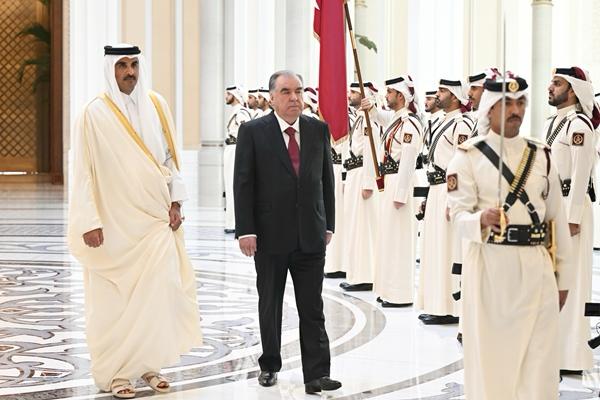 President Emomali Rahmon Welcomed with Official Ceremony in Amiri Palace of Qatar