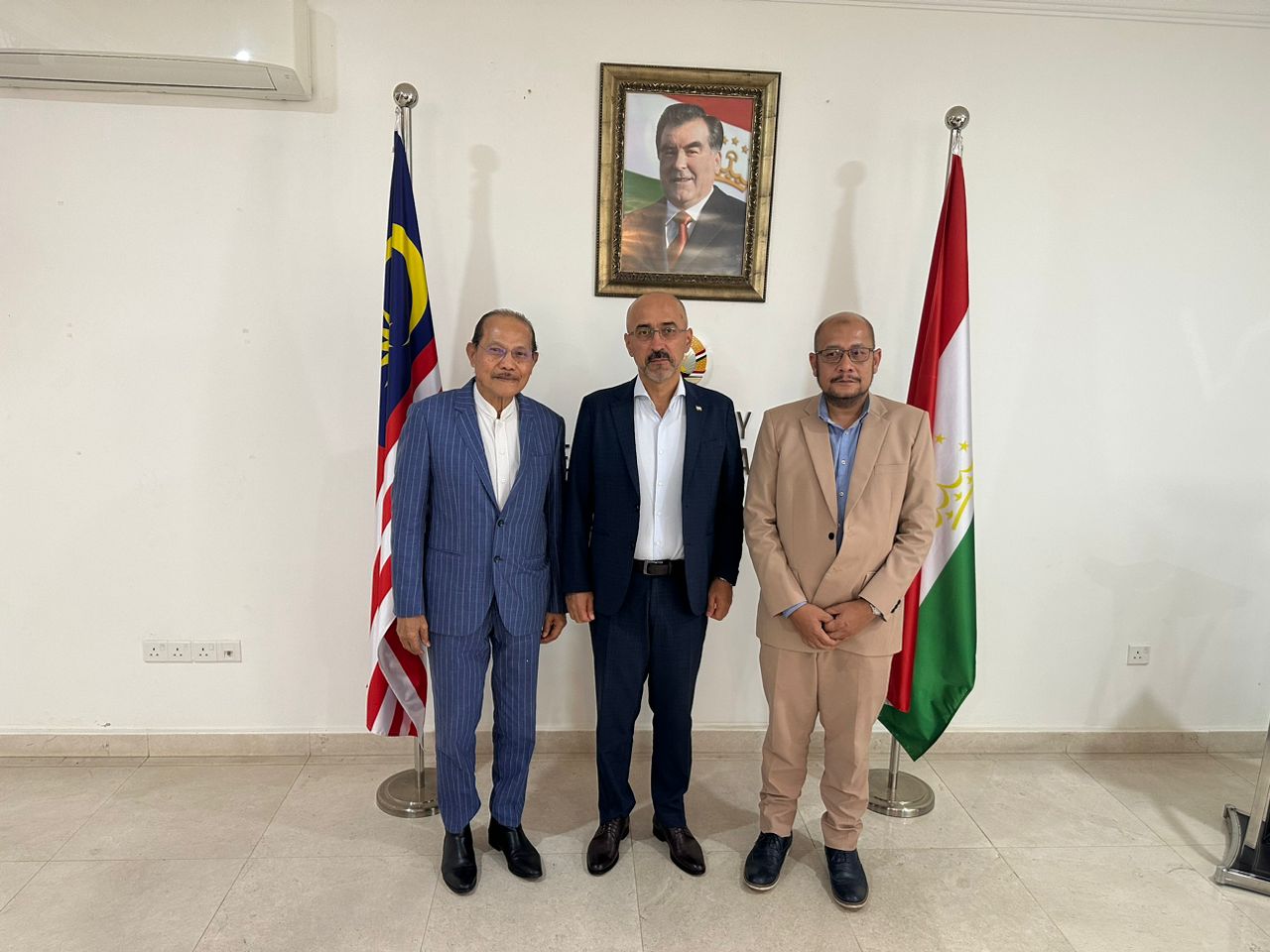 Ambassador of Tajikistan to Malaysia, met with Dato’ Dr. Mohd Khalid Harun, President of the Malaysia Tourism Agency Association (MATA) and Dato’ Jeffri Sulaiman, Deputy President of MATA