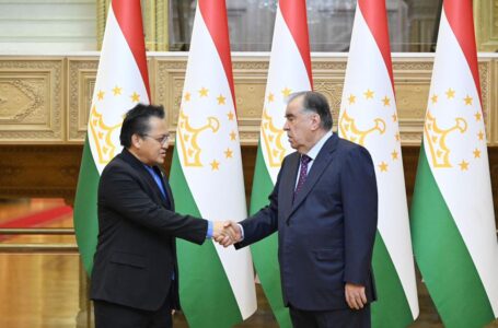 President of the Republic of Tajikistan, Honorable Emomali Rahmon, received the Acting Chairman of the Senate of Malaysia, Datuk Nur Jazlan Mohamed