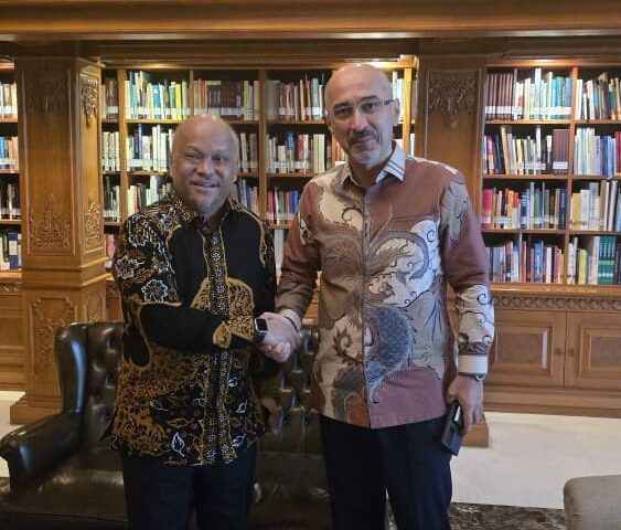 Ambassador Meets with Chairman of the Habibie Center and President Commissioner of PT Ilthabi Rekatama