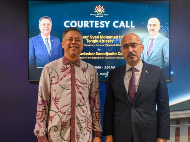 Ambassador meets with Deputy Secretary-General of the Ministry of Foreign Affairs of Malaysia